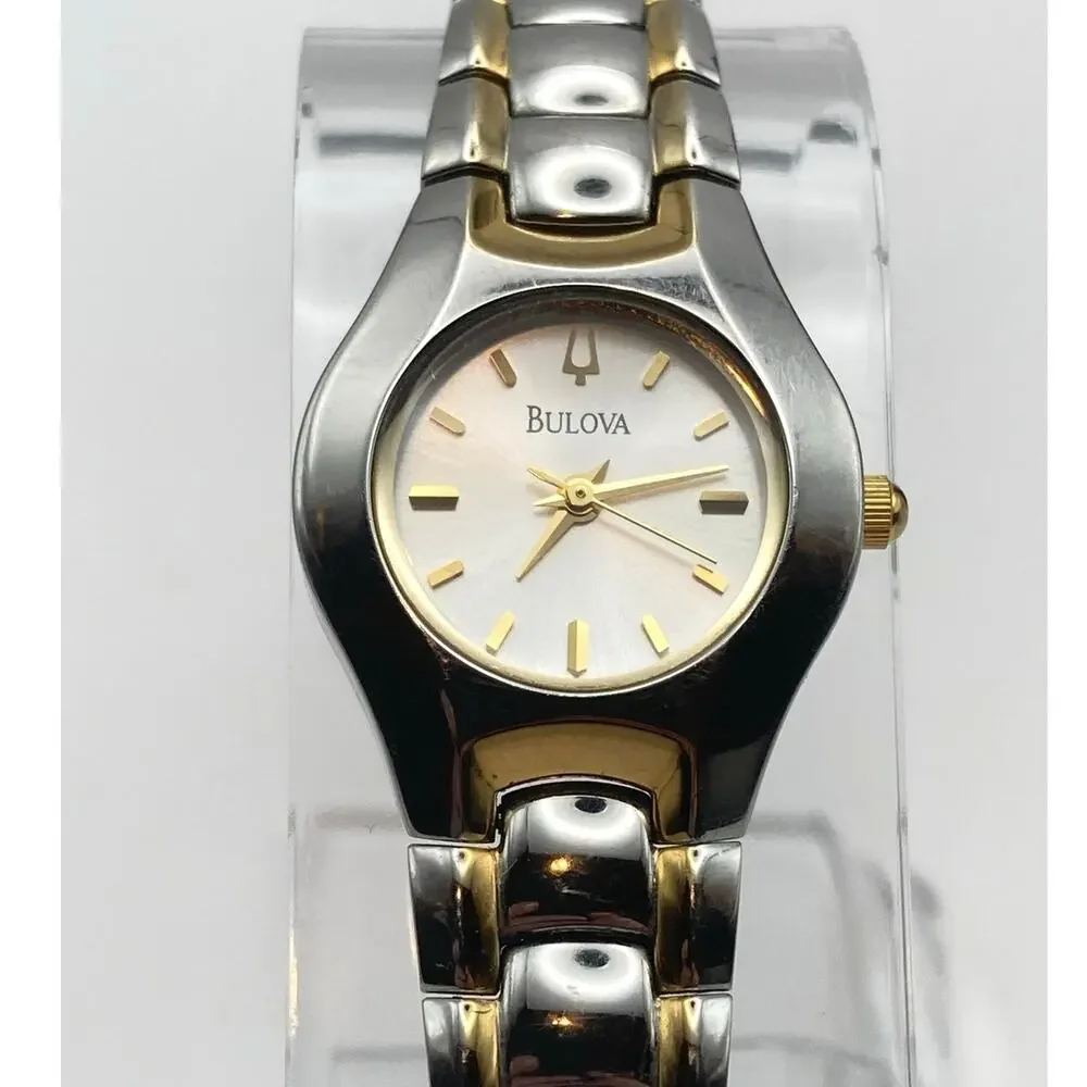 Bulova Women's Dress Watch 23mm - Fresh battery - WR Wrist 5.75